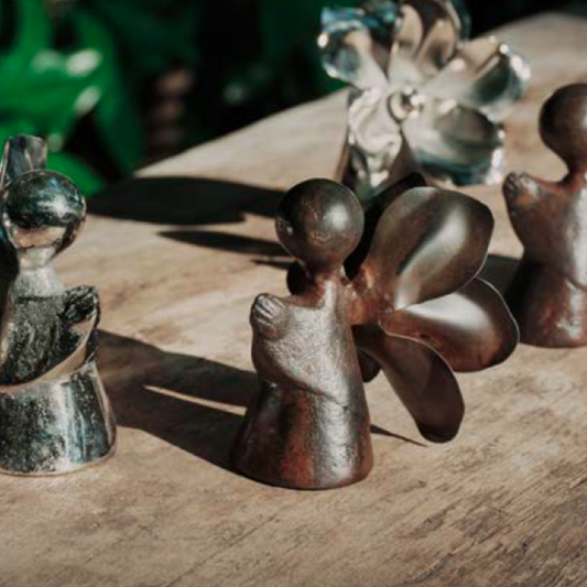 Florecita Angel w/ Rose