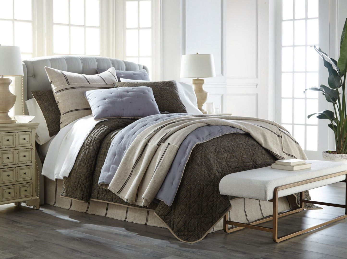 Rhodes Coverlet / Sham