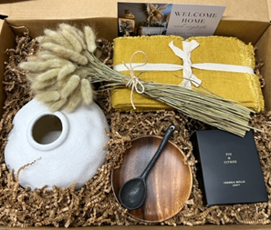 Decor w/ Botanical Bunny Tails Gift Box