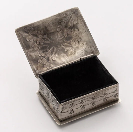 RECTANGLE BOX W- OVAL TURQ.