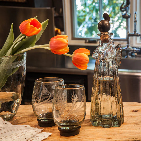 Pepita Wine Vessel