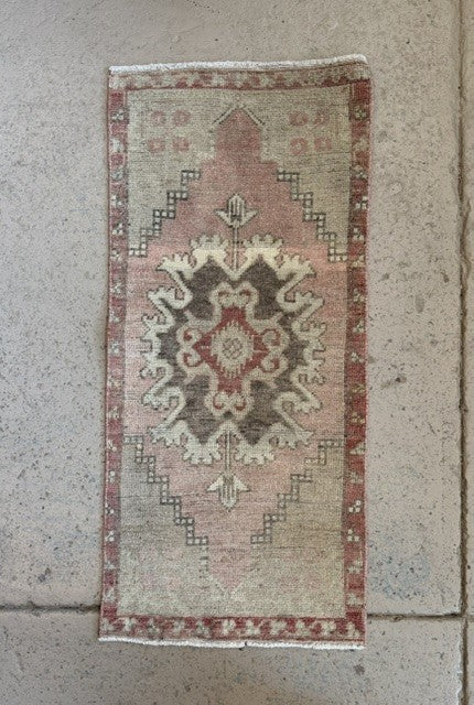 Vintage Rug 18 in. x 40 in