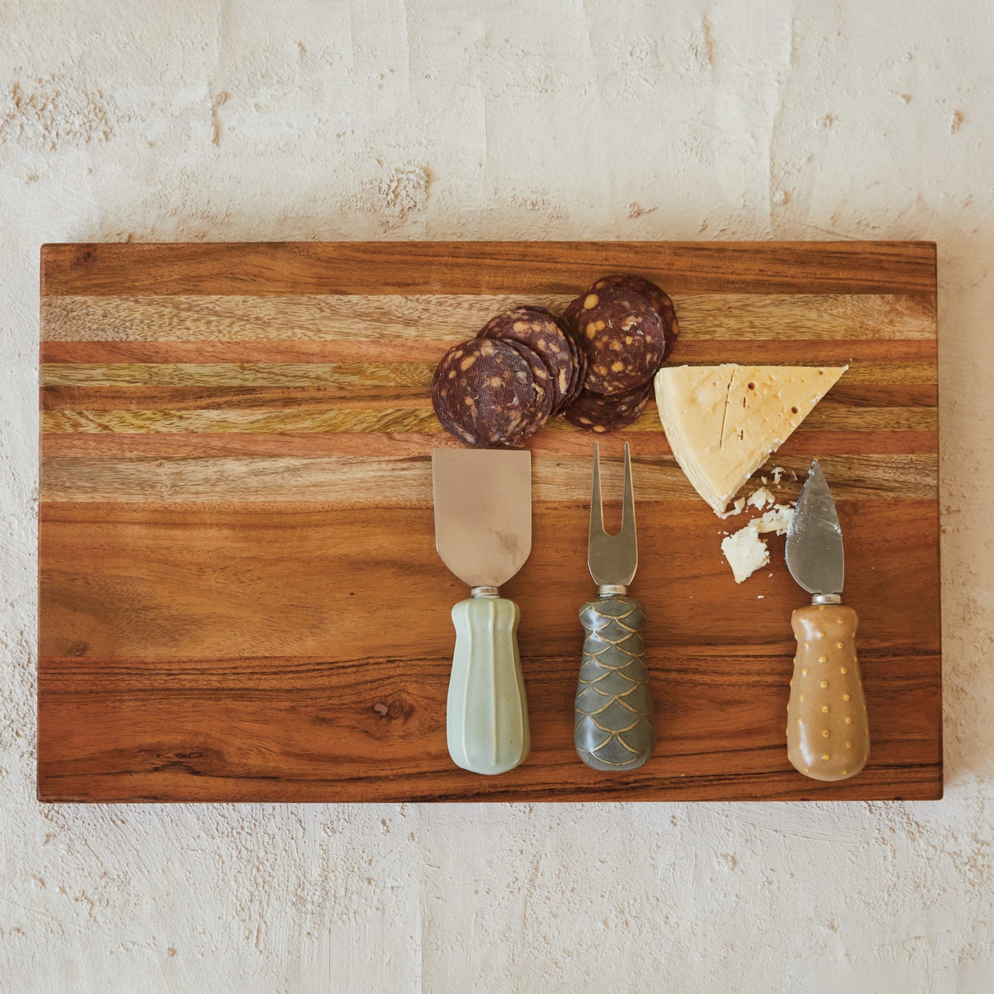 Acacia & Mango Wood Cheese/Cutting Board