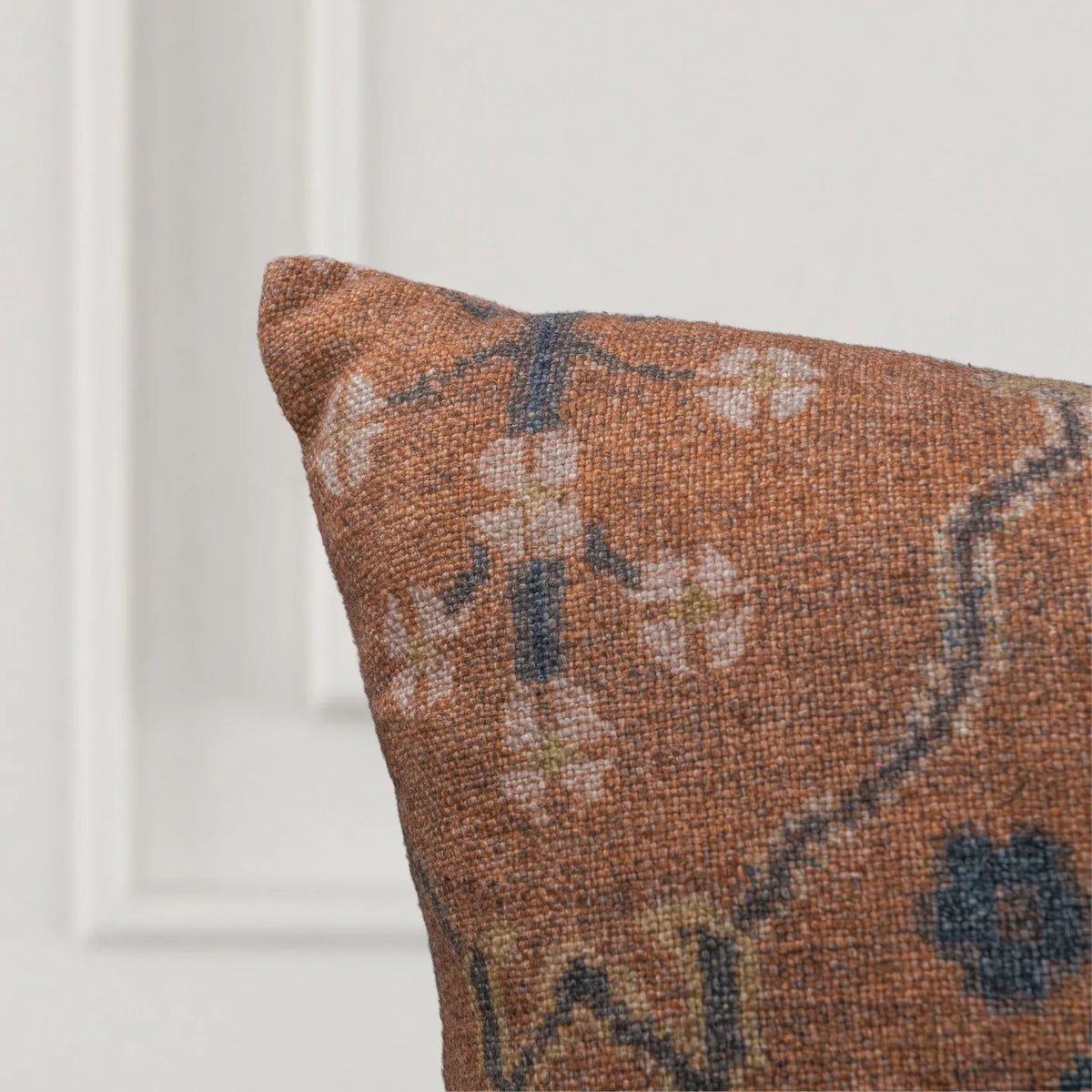 JL Bungalow Pillow - Amber Brown/ 22"x22"