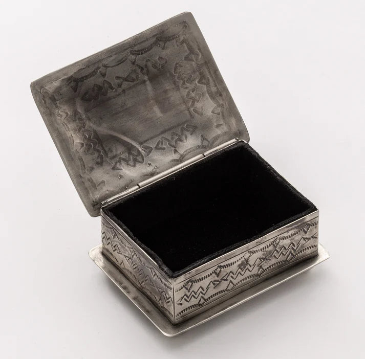 RECTANGLE BOX W- ARROWHEAD TURQ.