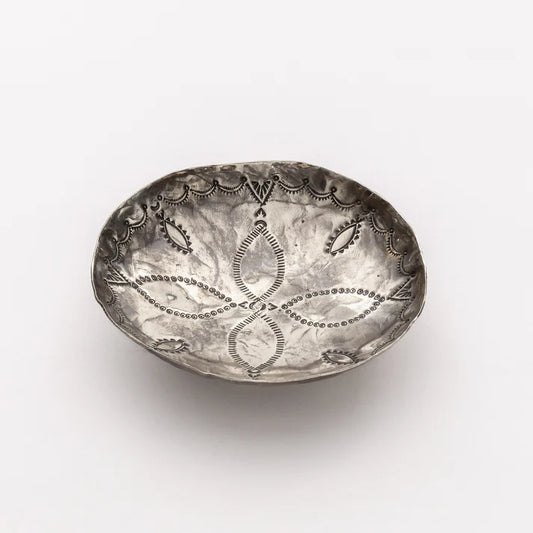 ROUND DISH W/ FEET