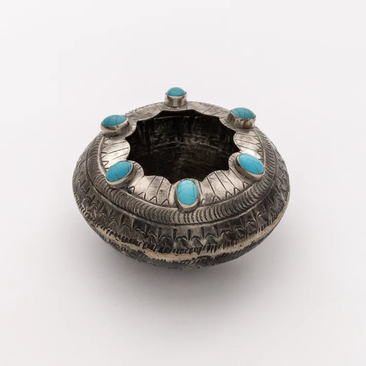 SCALLOPED POT W/ TURQ