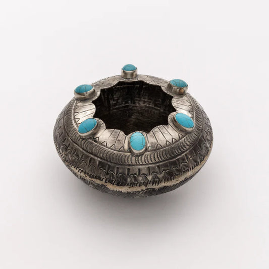 SCALLOPED POT W/ TURQ