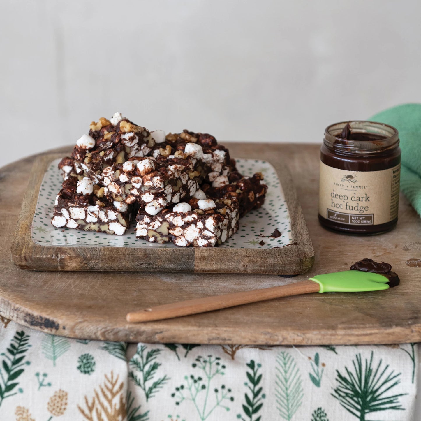 Deep Dark Hot Fudge Sauce